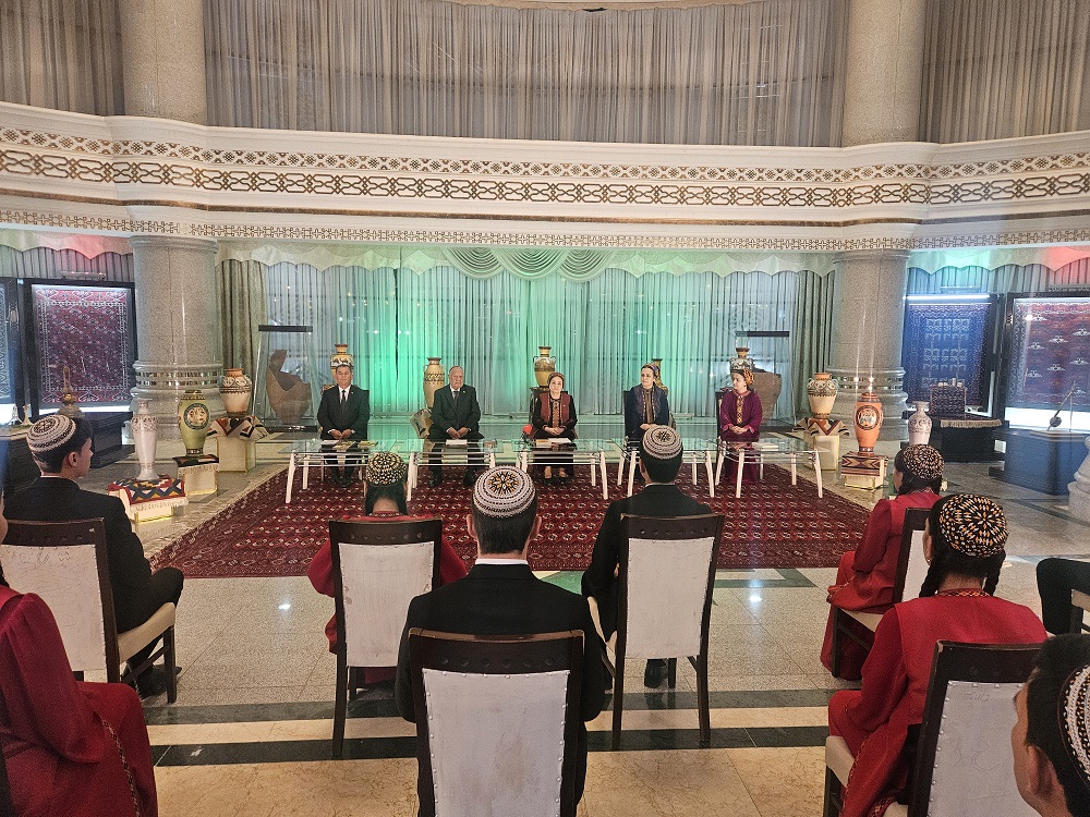 BAÝRY ALYMY ÝATLAP