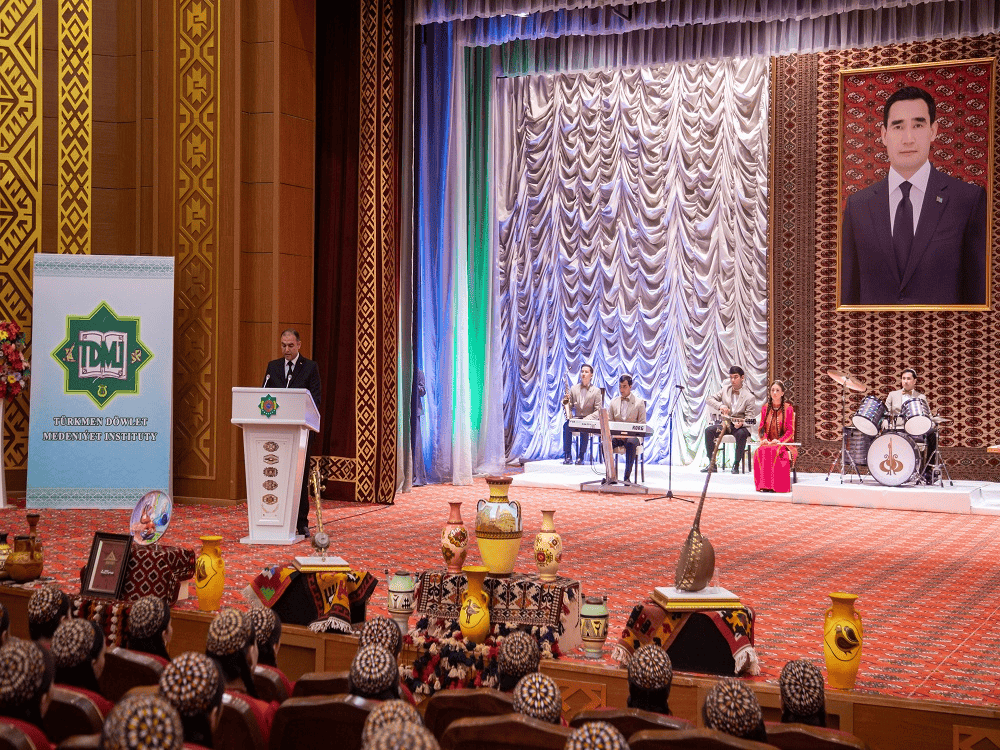 TÜRKMENISTAN – ÝUNESKO: PARAHATÇYLYGYŇ BÄHBIDINE  MEDENI HYZMATDAŞLYK